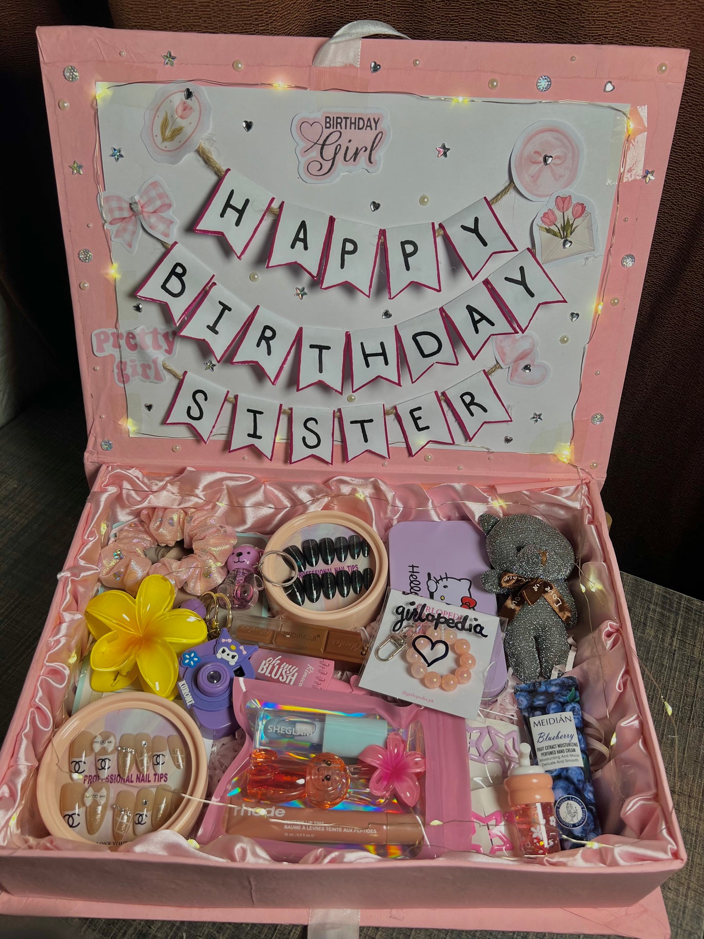 Decor on box (box & lights not included)