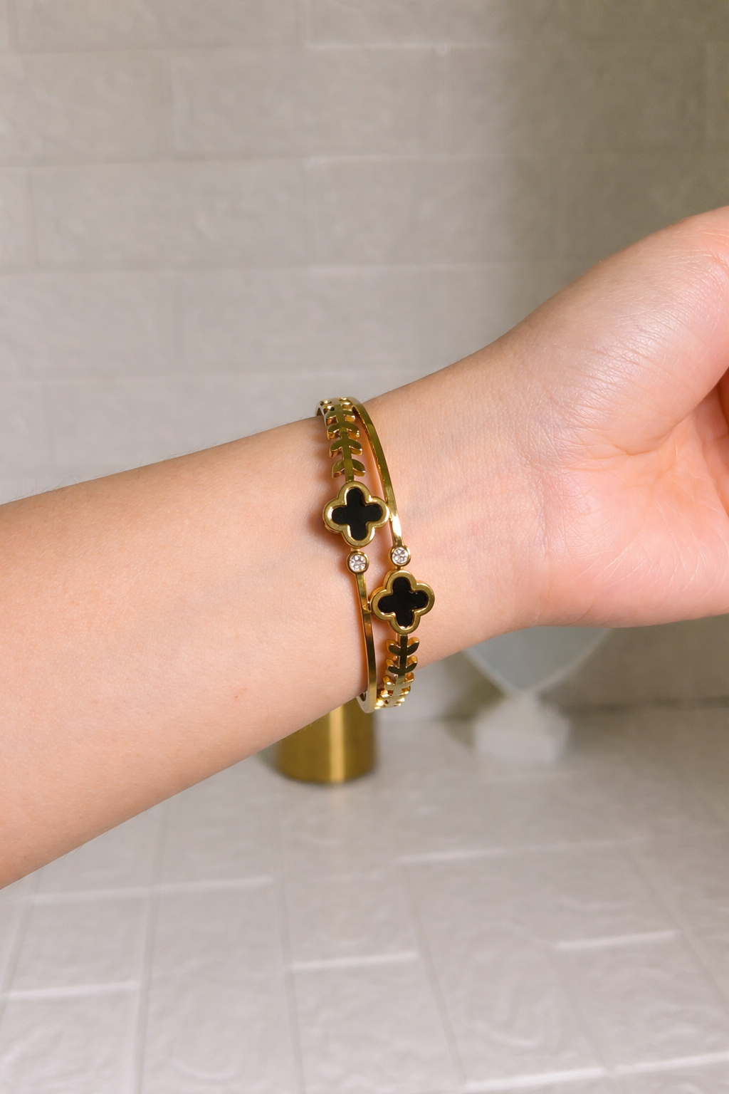 Stainless steel openable cuff bracelet