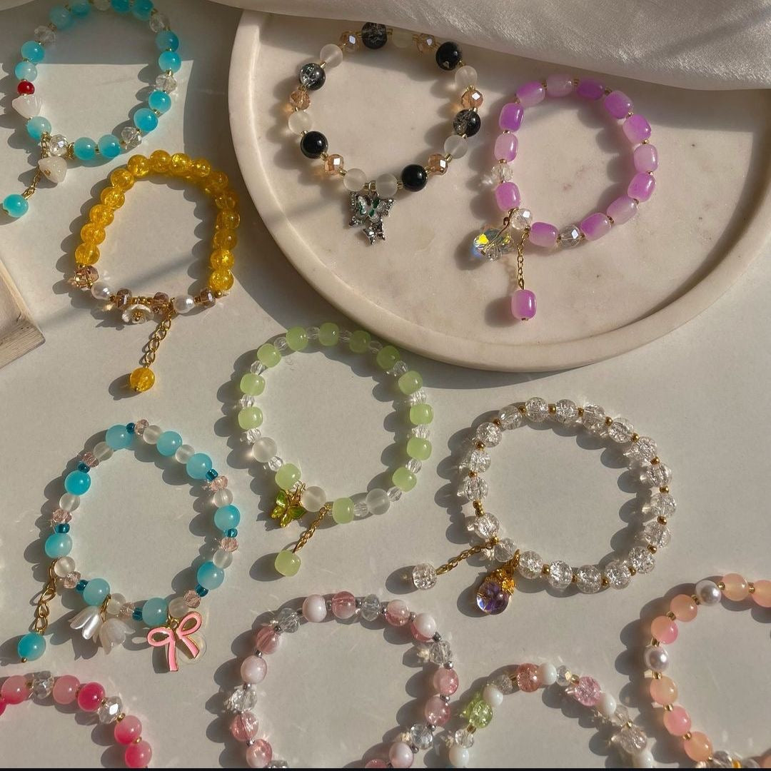 Random design/color beaded bracelet