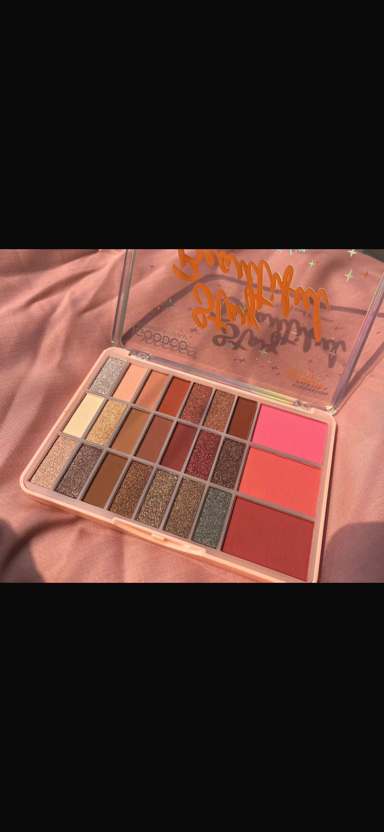 Eyeshadow+blush palette