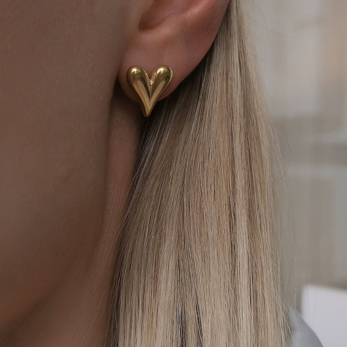 Most trendy heart stainless earrings/studs minimal anti tarnish studs