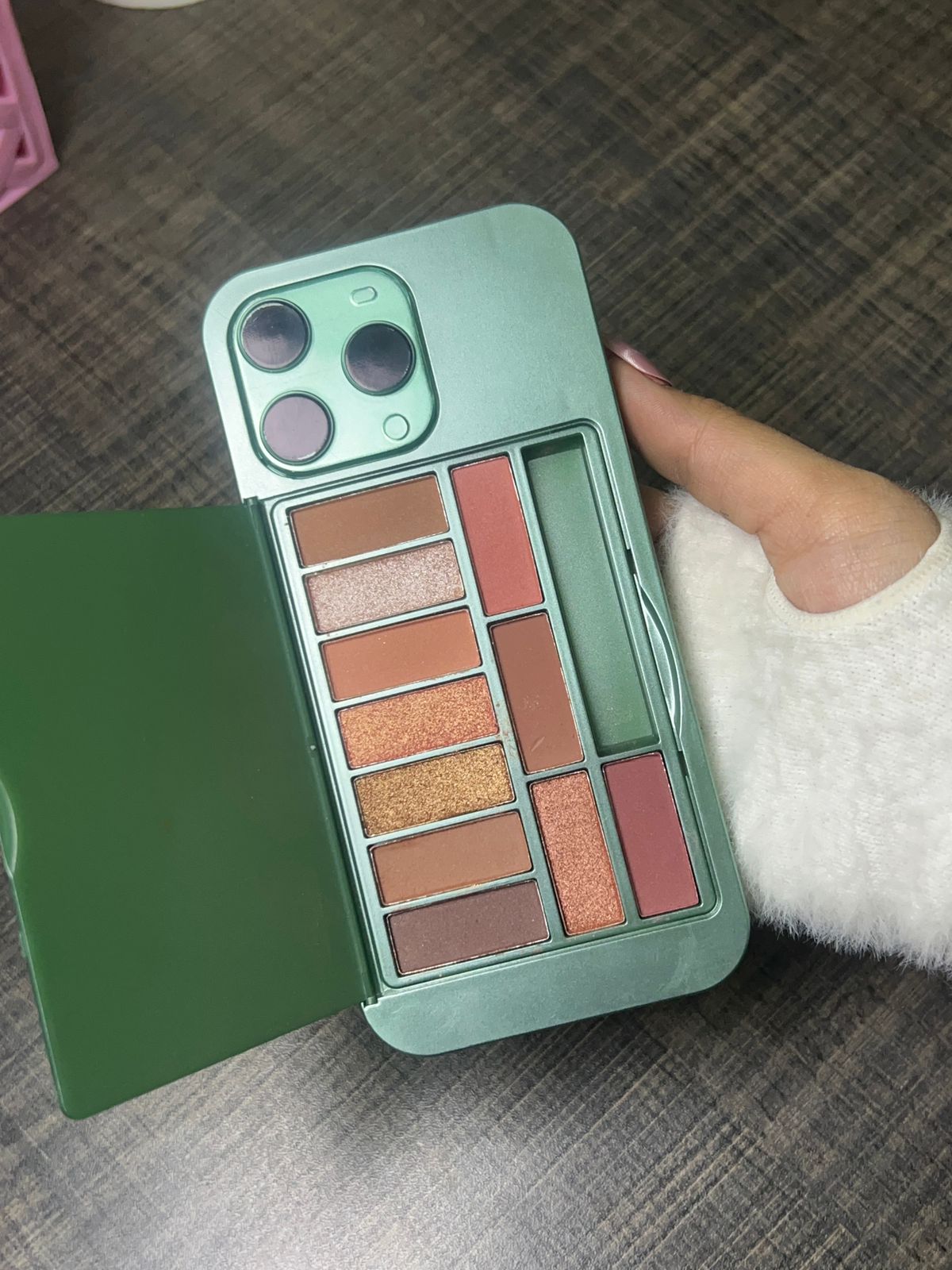 Iphone Makeup Kit