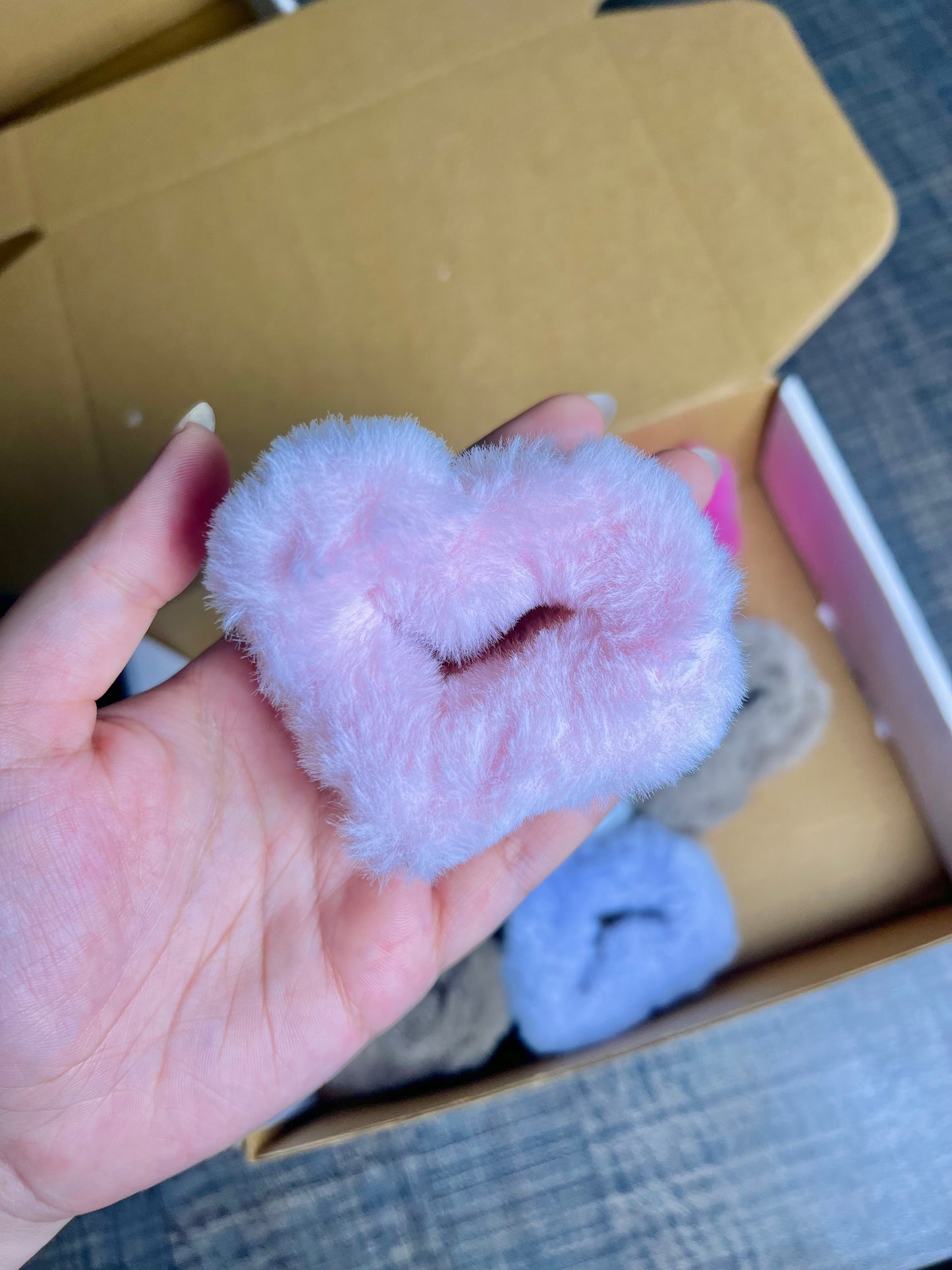 Heart fur claw clip