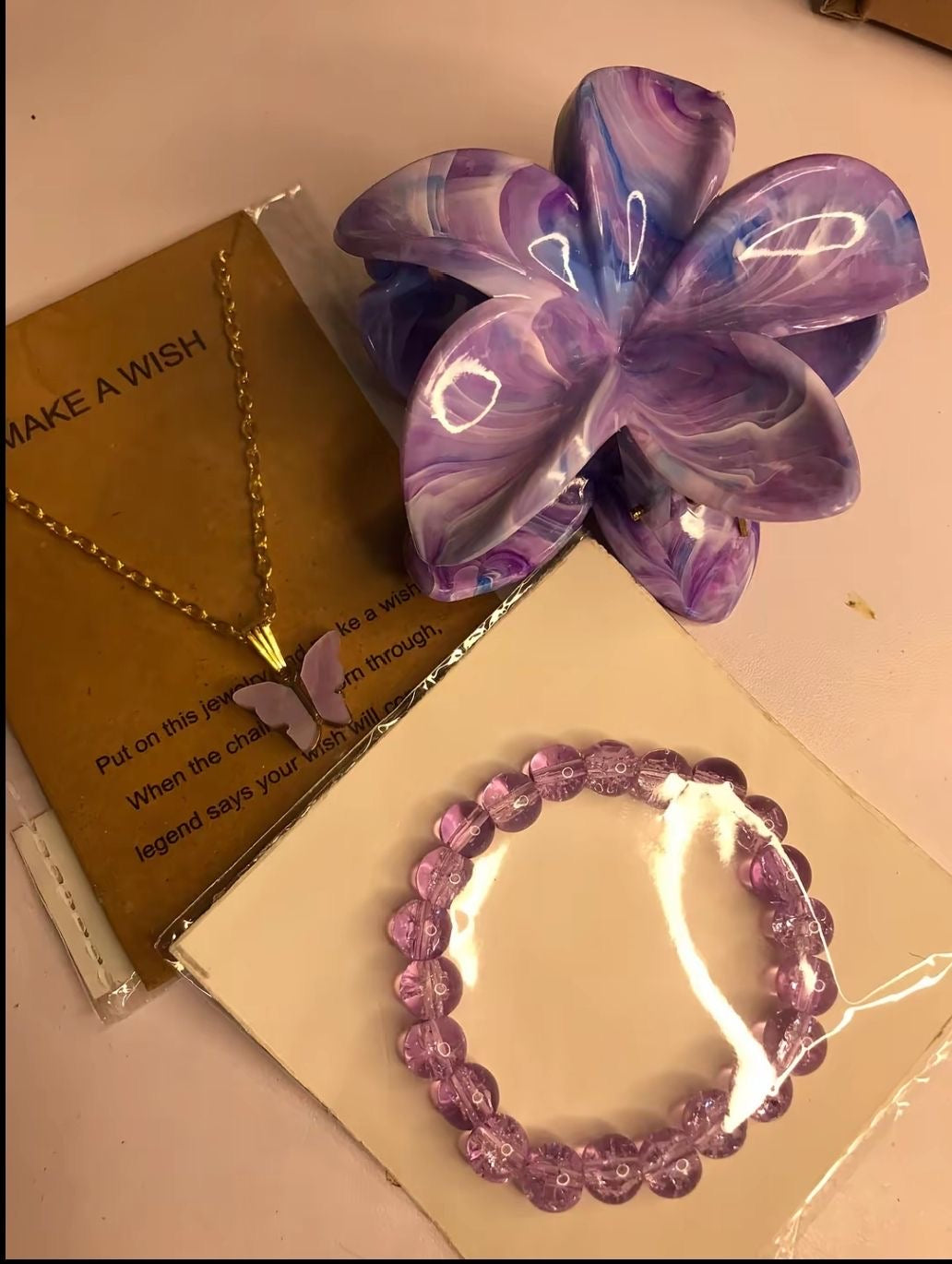 Mini gift hamper | clawclip, pendant, bracelet | most affordable deal | random color and design