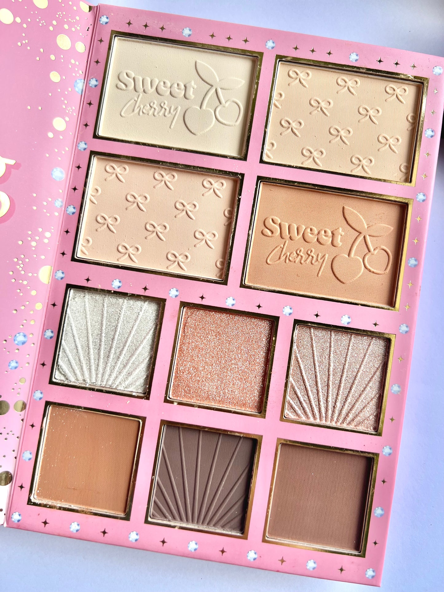 Romcom makeup book palette