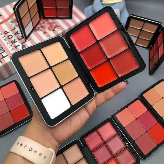 Cream blush & contour palette