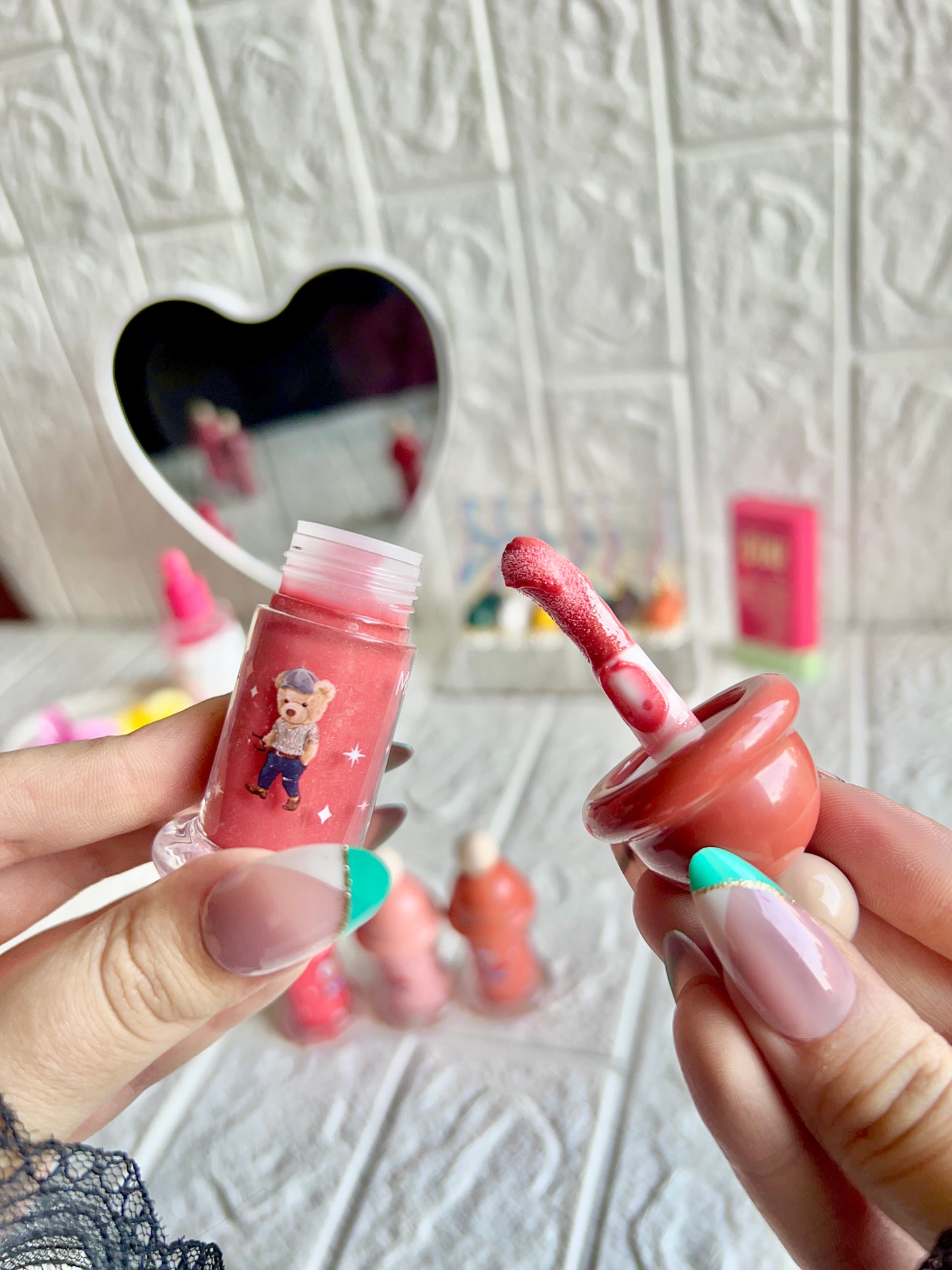 Cute sparkling gloss