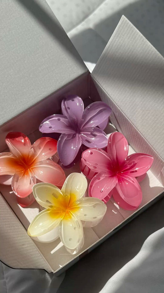 Pack of 4 large size flower claw clips (random color)