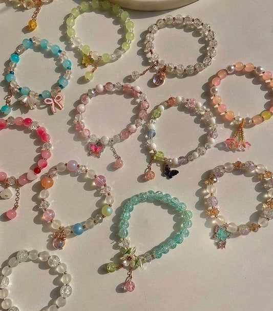 Random design/color beaded bracelet
