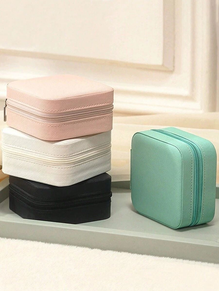Jewelry organizer (random color)