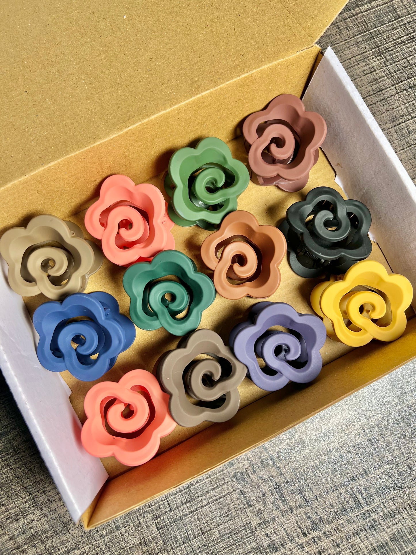 Rose matte claw clip