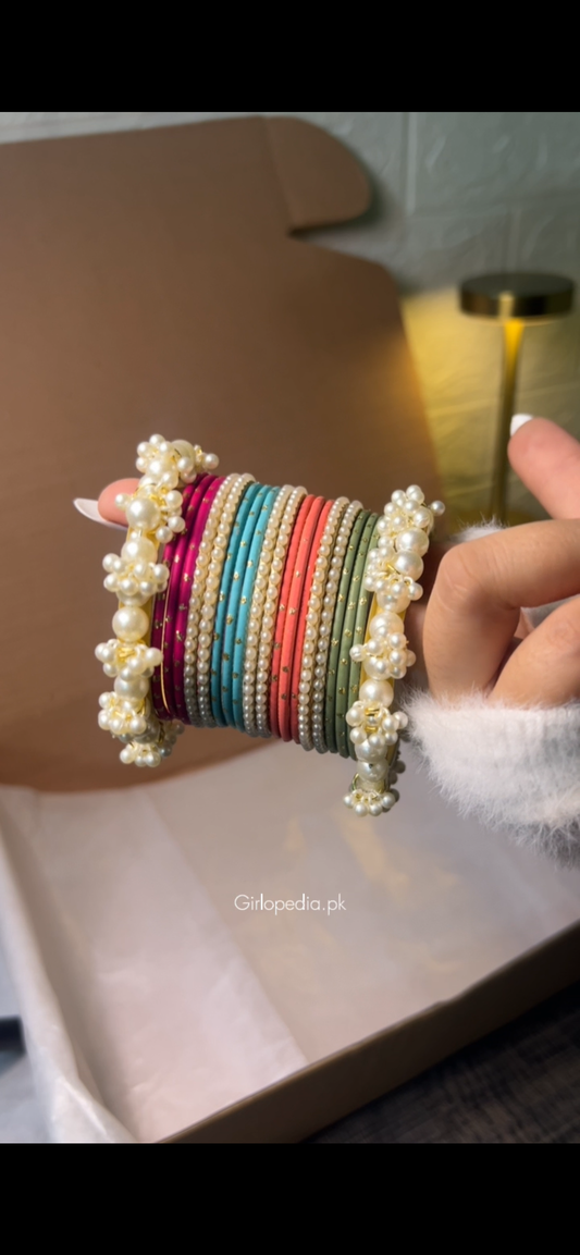 Multicolor metal bangles set