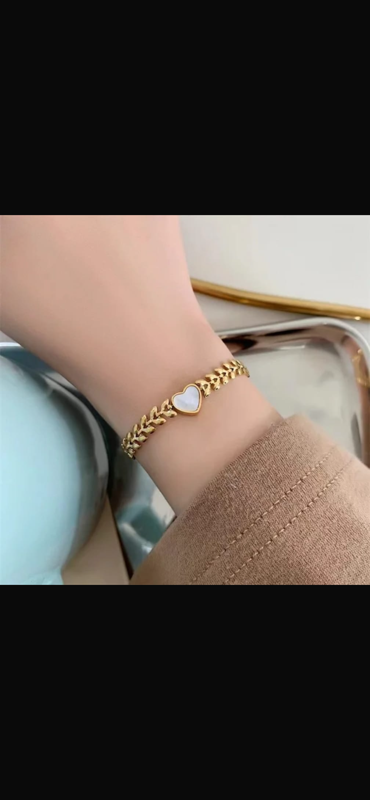 Stainless heart golden bracelet