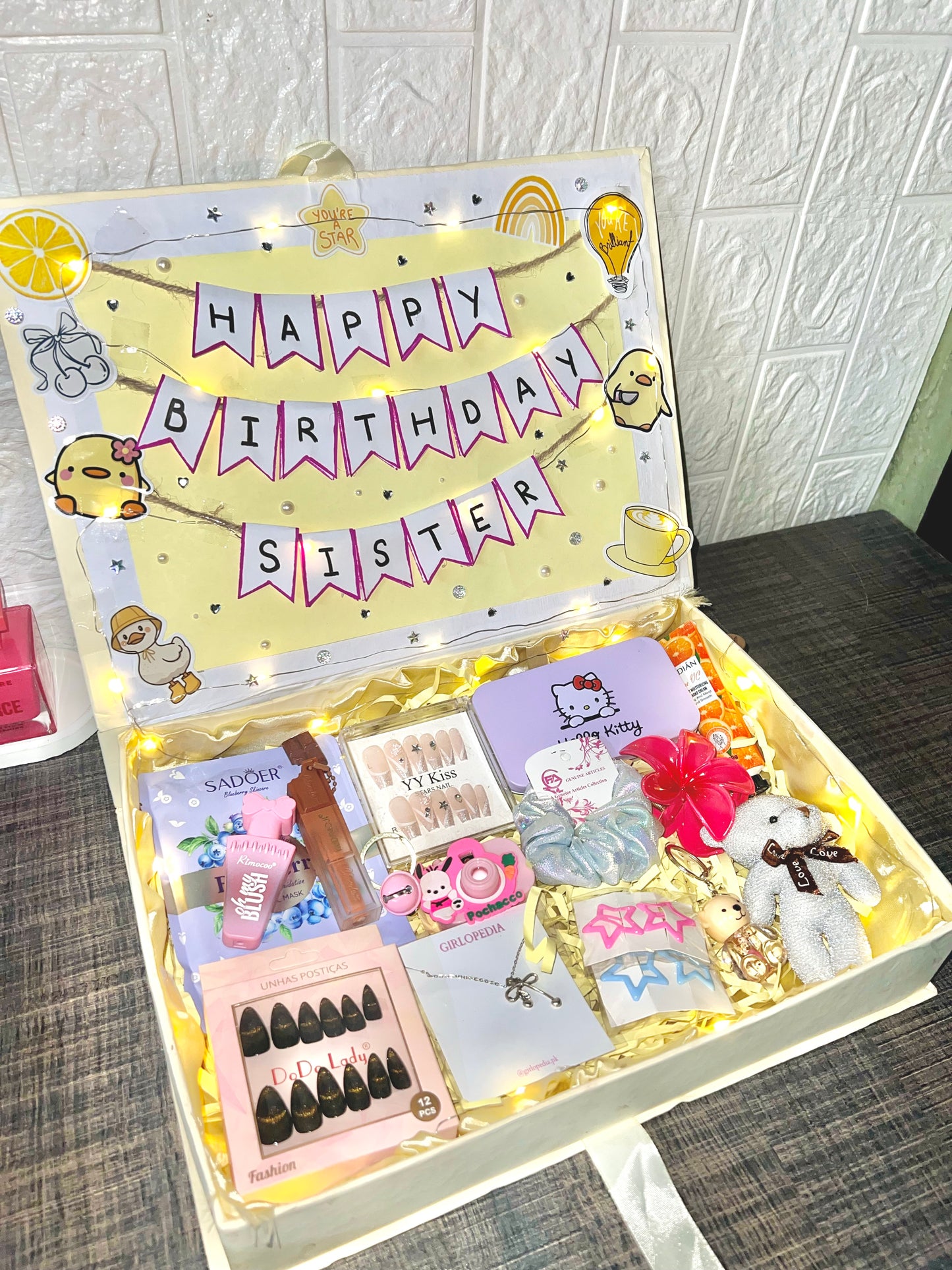 Happy birthday complete gift box