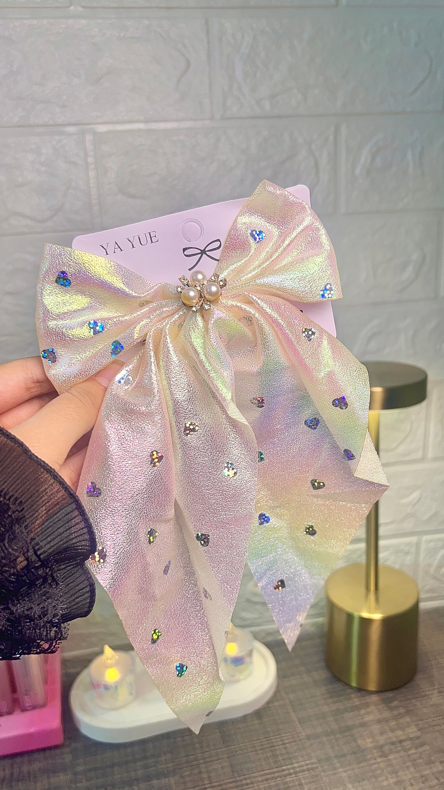 Bow clips