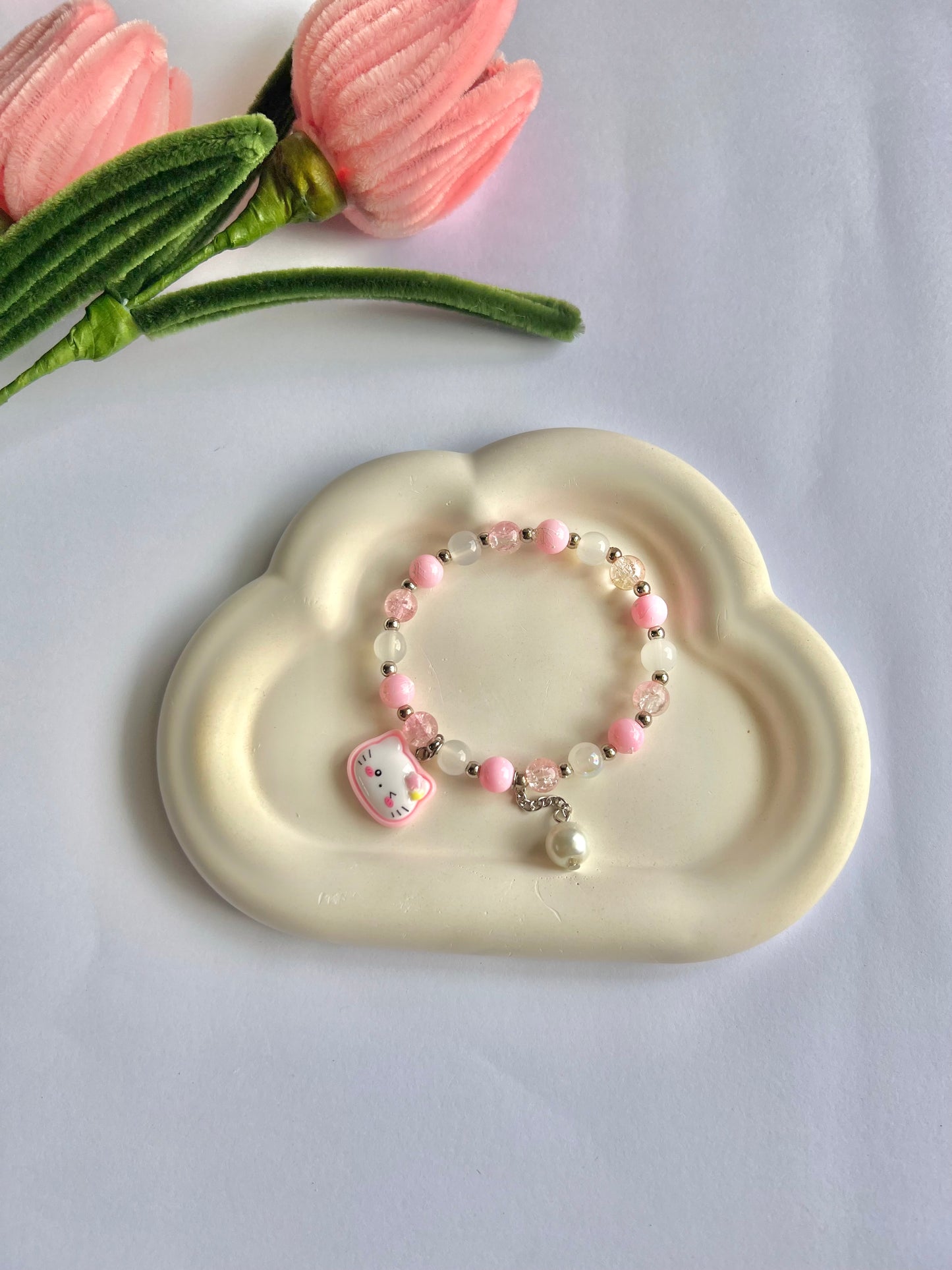 Pink hello kitty beaded bracelet