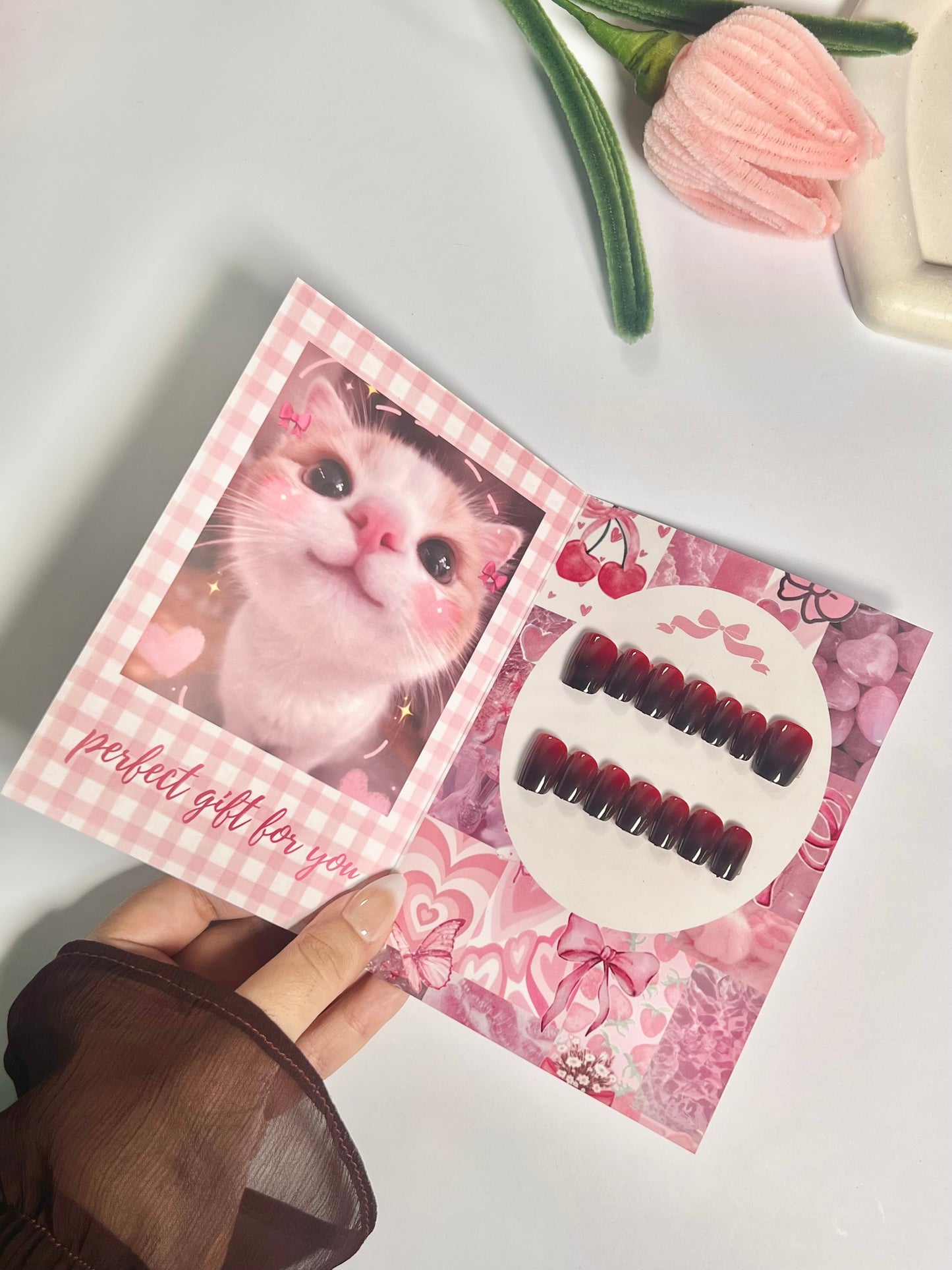 High quality 14pcs Cherry red short nails - cute gift card packaging