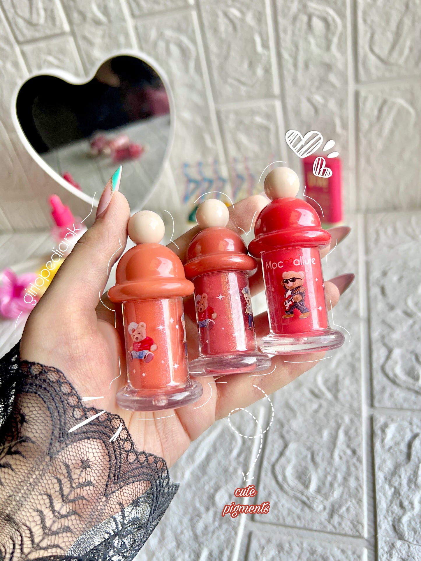 Cute sparkling gloss
