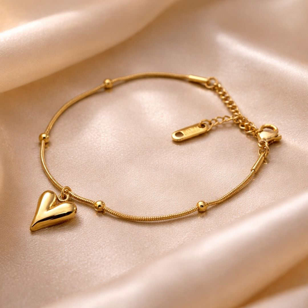 Anti tarnish stainless heart chain bracelet