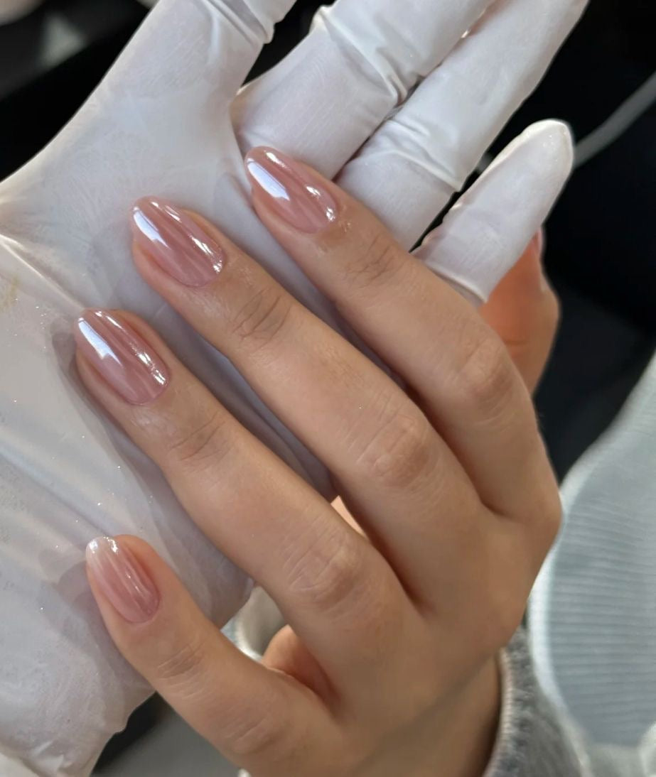 15pcs nude chrome short almond nail set Reusable Fake Nails with Free Nail Tabs Stickers | Glossy Artificial Full Cover Nail Set for Women & Girls