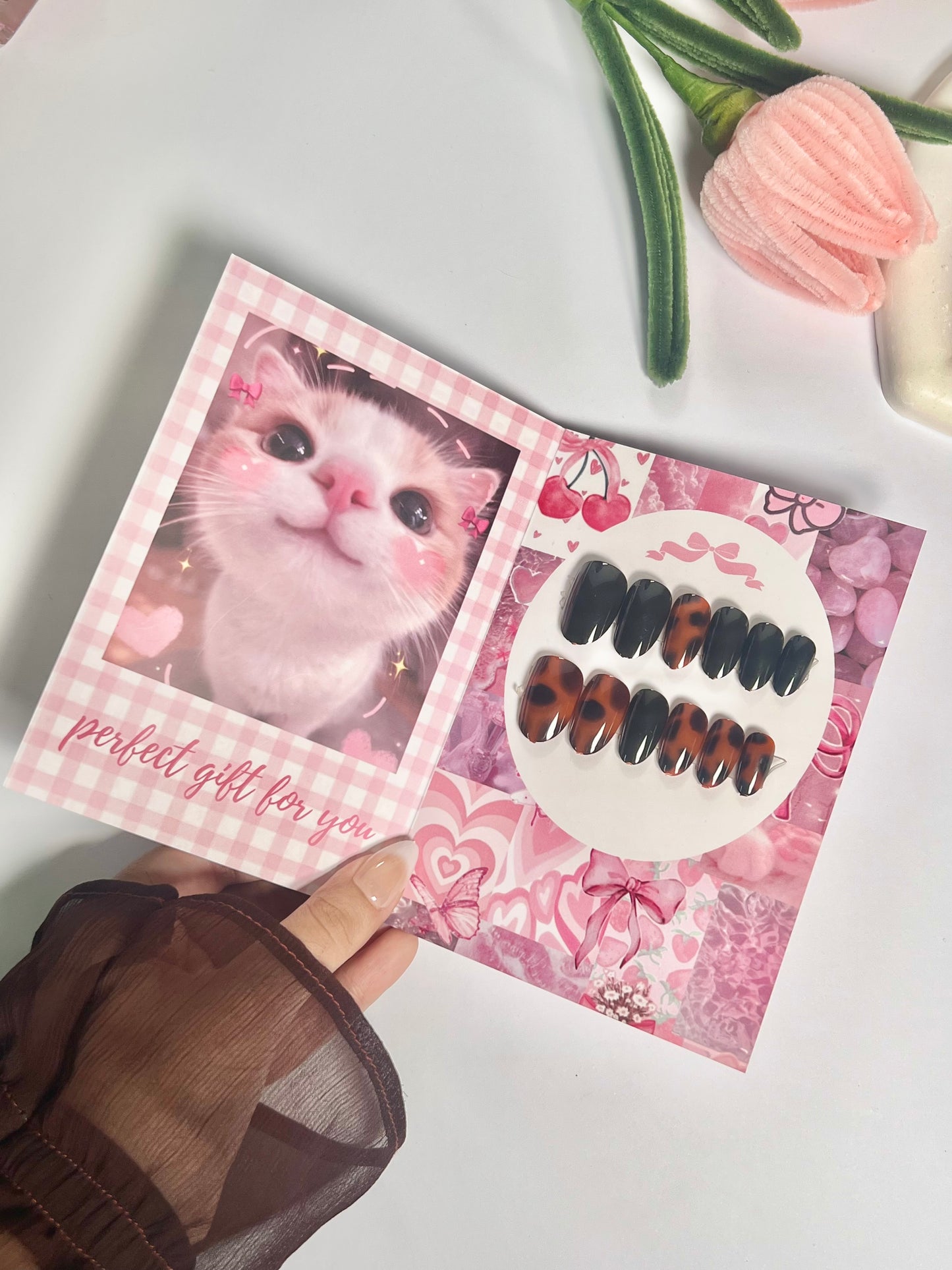 Classy style black nail set - gift card packaging