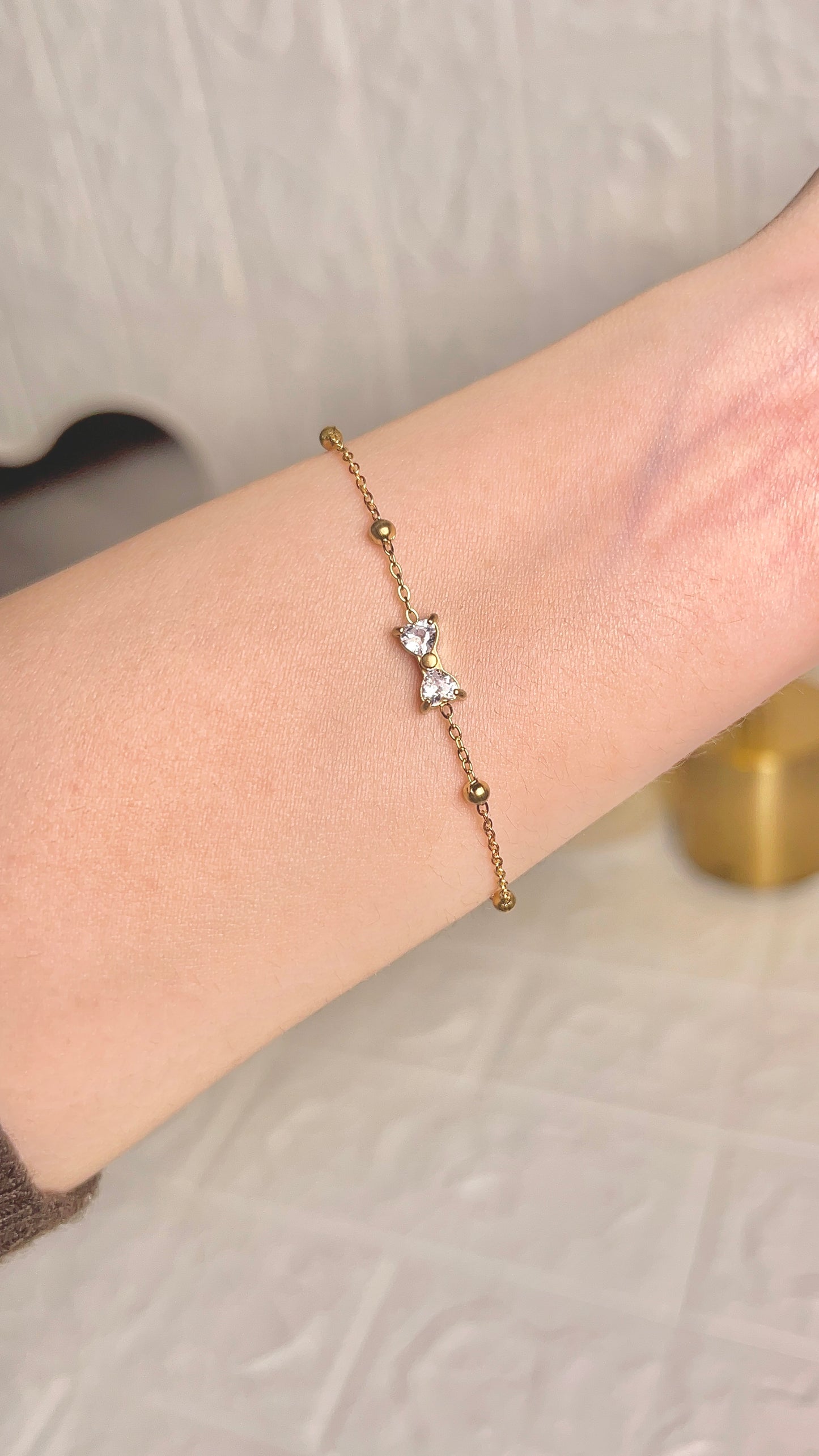 Minimal bow bracelet stainless steel