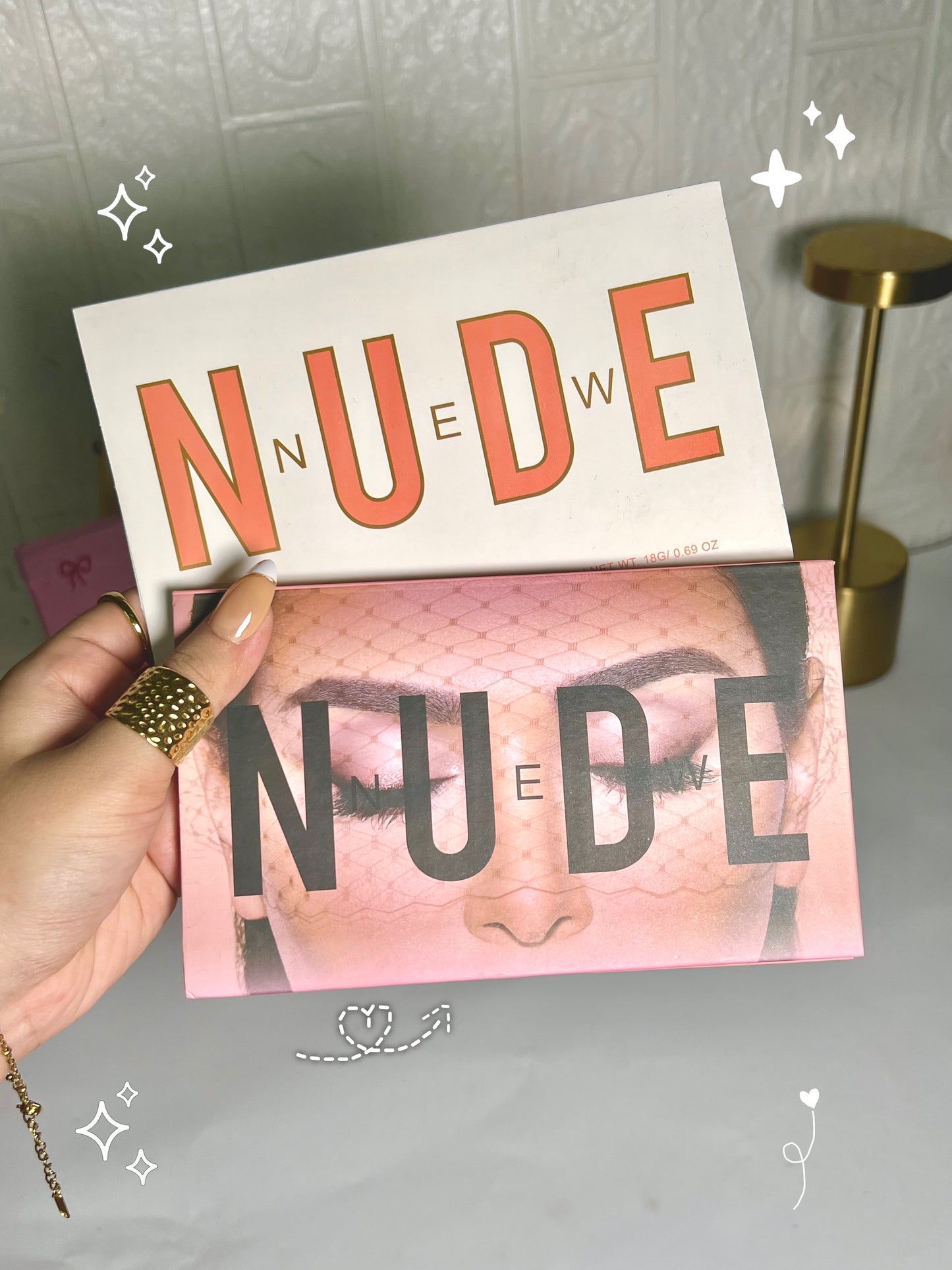 Nude eyeshadow palette