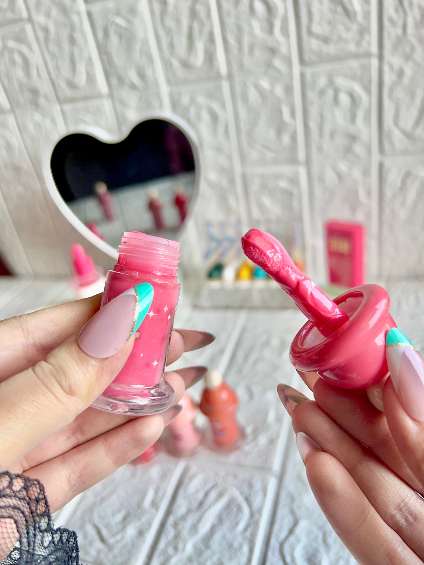 Cute sparkling gloss